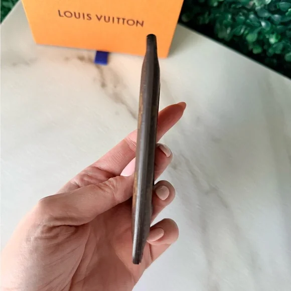 Louis Vuitton Monogram Card Holder with Pink Trim - Picture 3 of 7